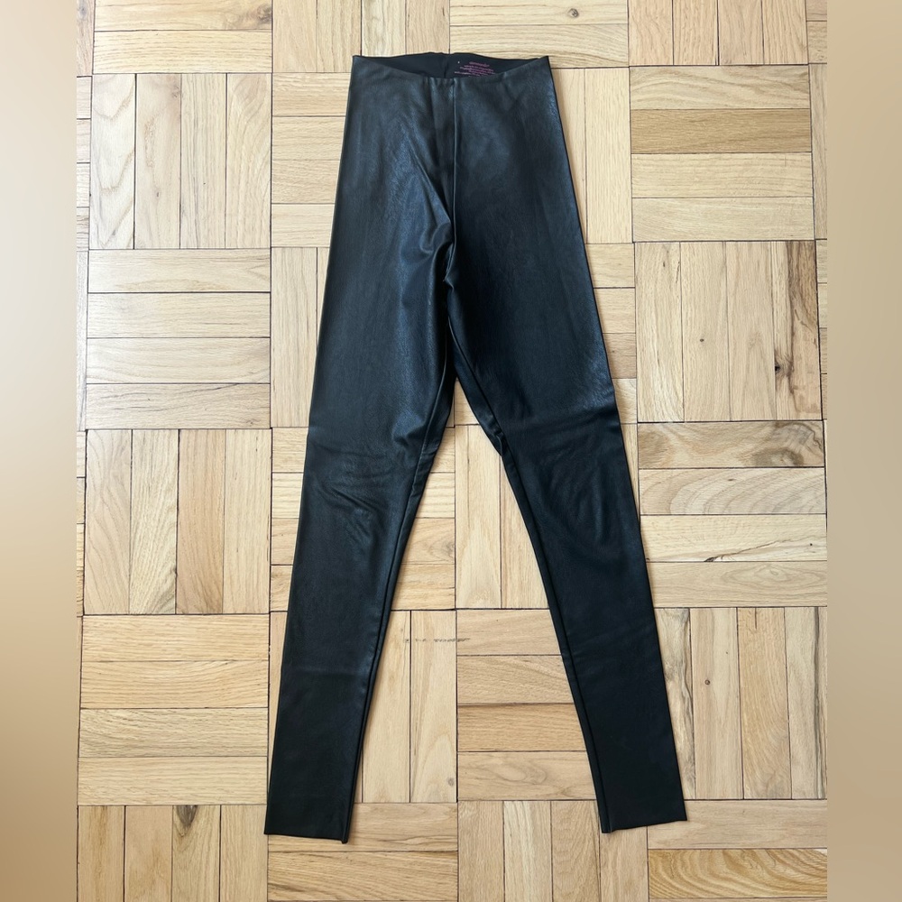 NWOT Commando Black Pleather Leggings. Size S. Made in USA.